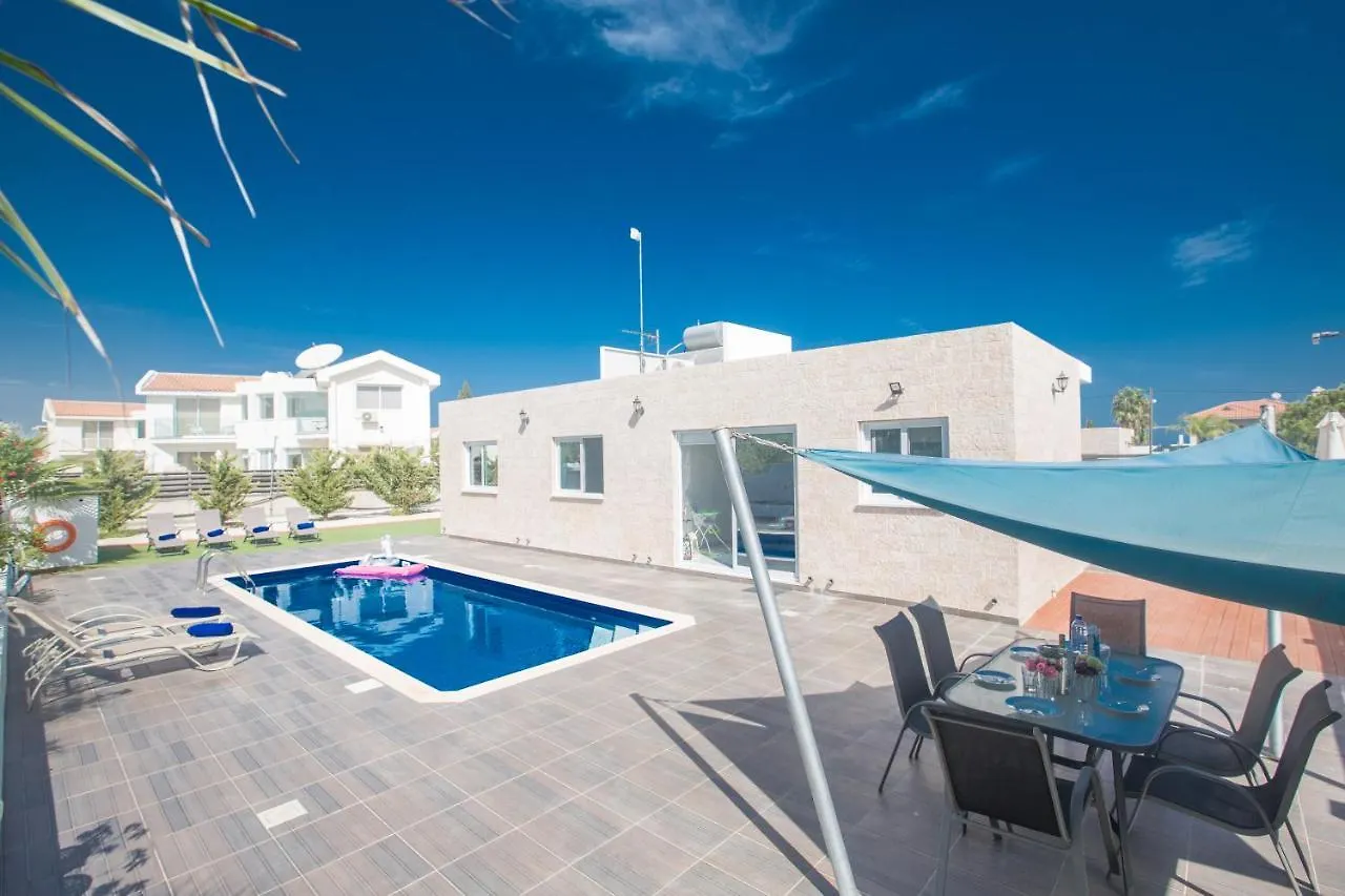 Broadway Villas Protarász Ciprus