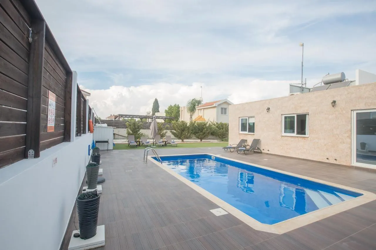 Nyaraló Broadway Villas Protarász Ciprus